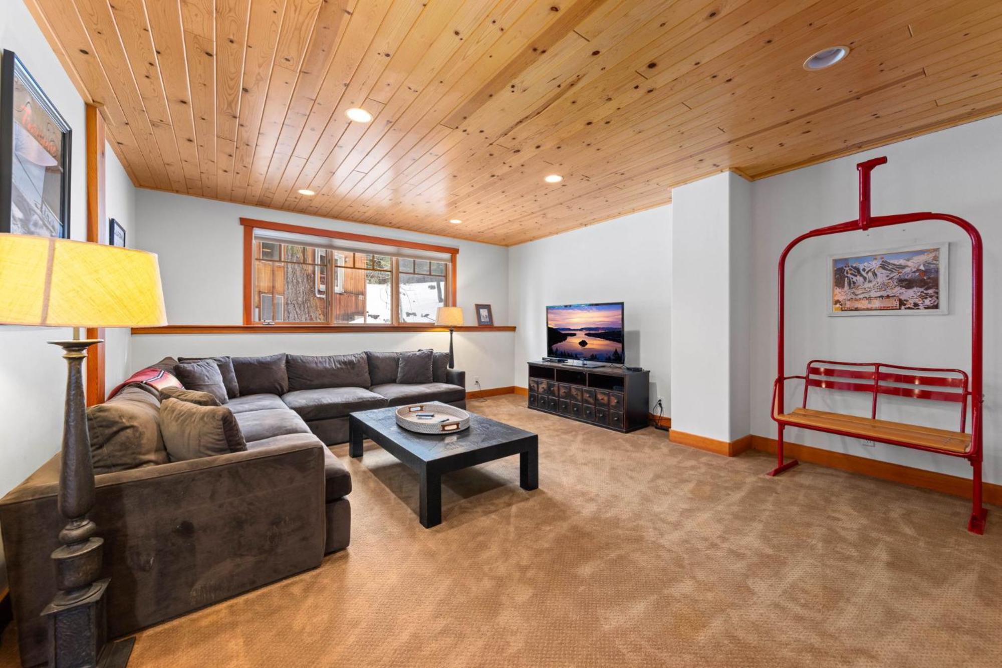 Copperleaf Lodge - Updated Alpine Meadows Chalet W Private Hot Tub, Ski Shuttle! Exterior photo