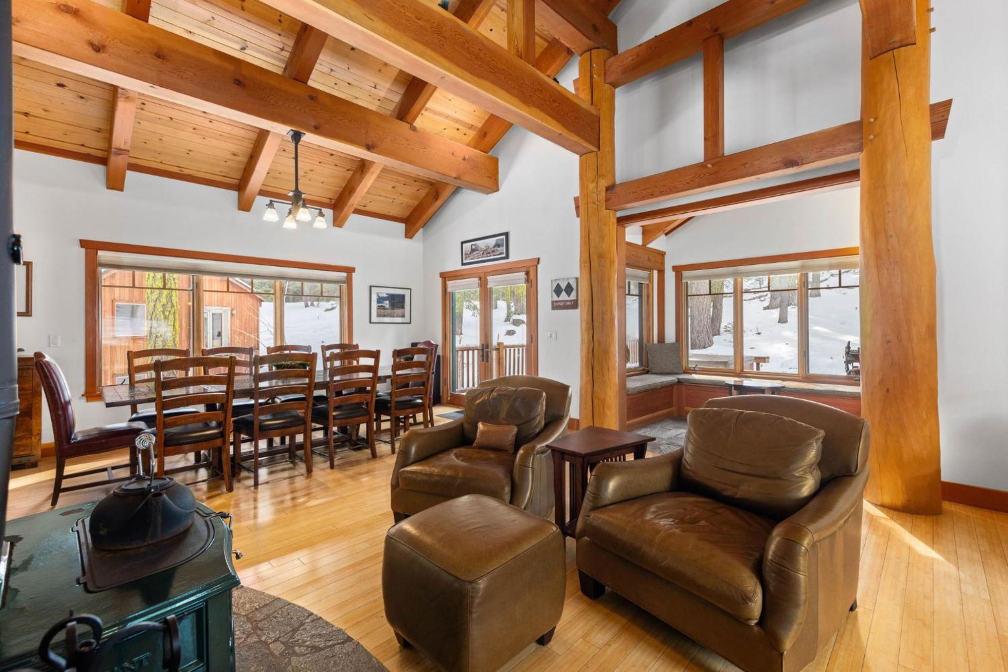 Copperleaf Lodge - Updated Alpine Meadows Chalet W Private Hot Tub, Ski Shuttle! Exterior photo