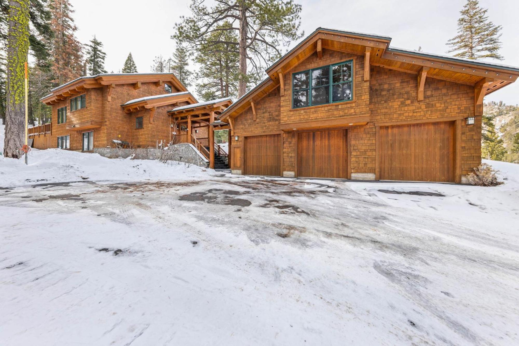 Copperleaf Lodge - Updated Alpine Meadows Chalet W Private Hot Tub, Ski Shuttle! Exterior photo