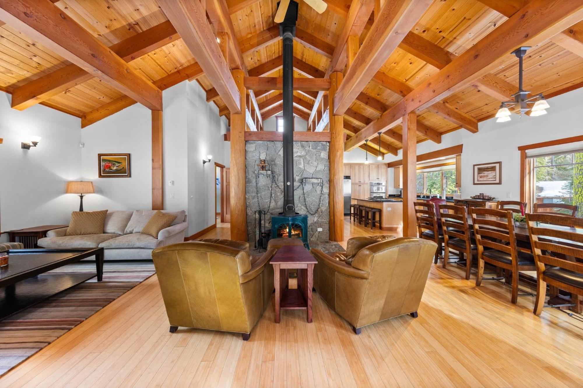 Copperleaf Lodge - Updated Alpine Meadows Chalet W Private Hot Tub, Ski Shuttle! Exterior photo